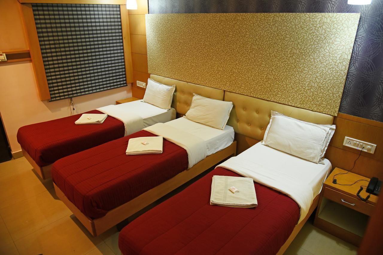 Grand Choice Hotel Bangalore Room photo