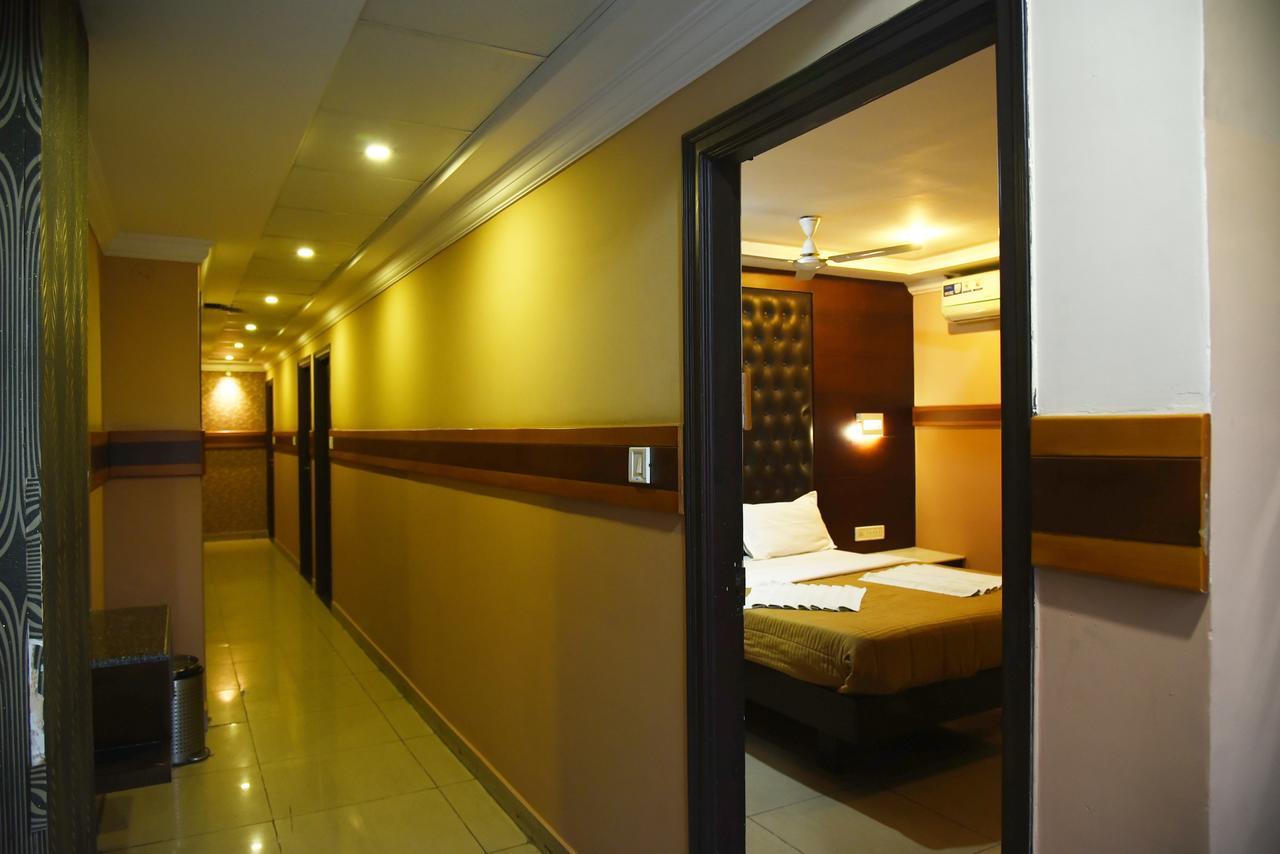 Grand Choice Hotel Bangalore Exterior photo